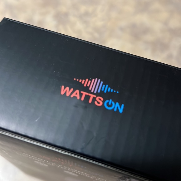 Useful stand for any cell phone or iPad / tablet - Picture 6 of 7